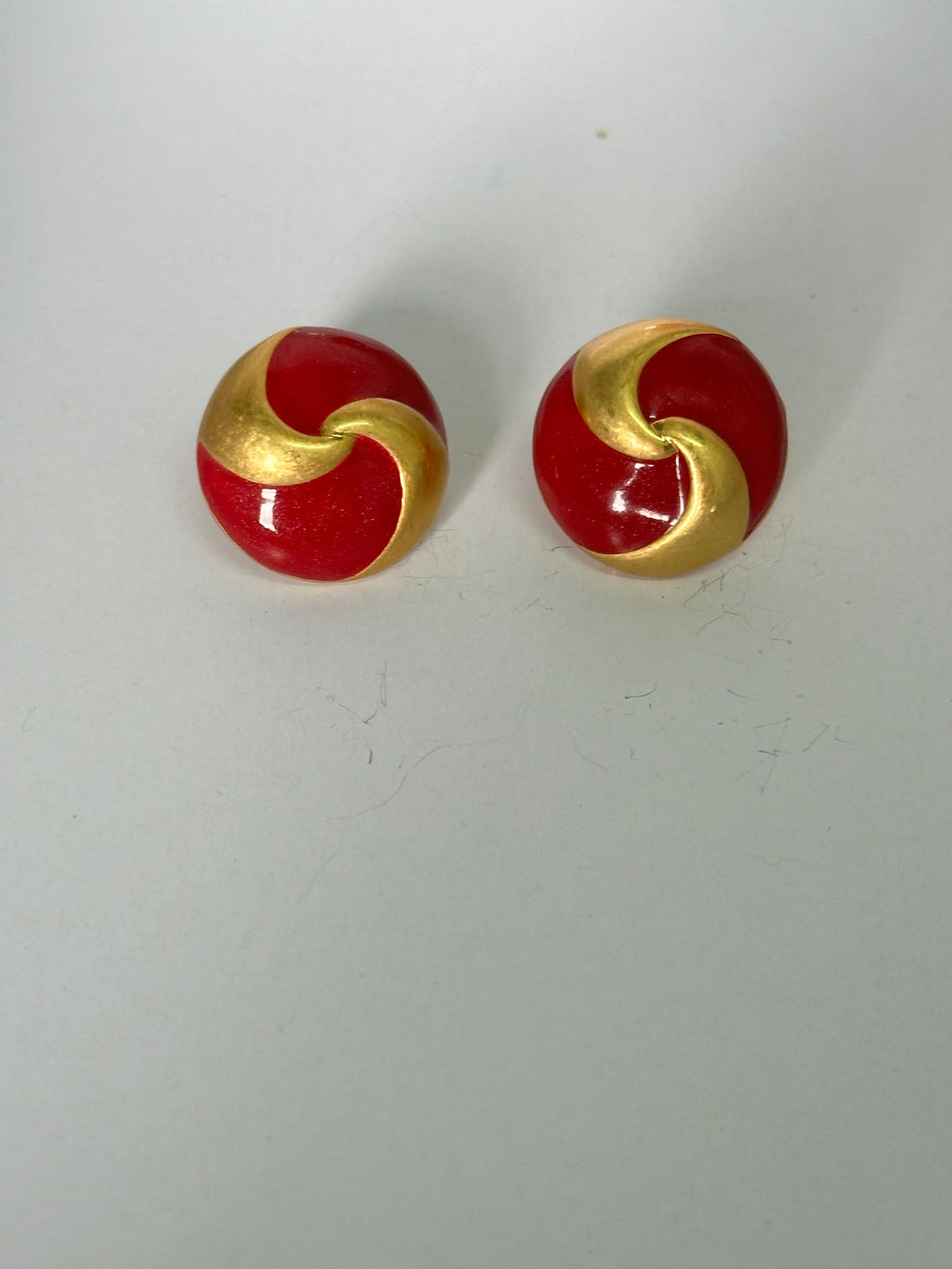 Vintage Earing E32