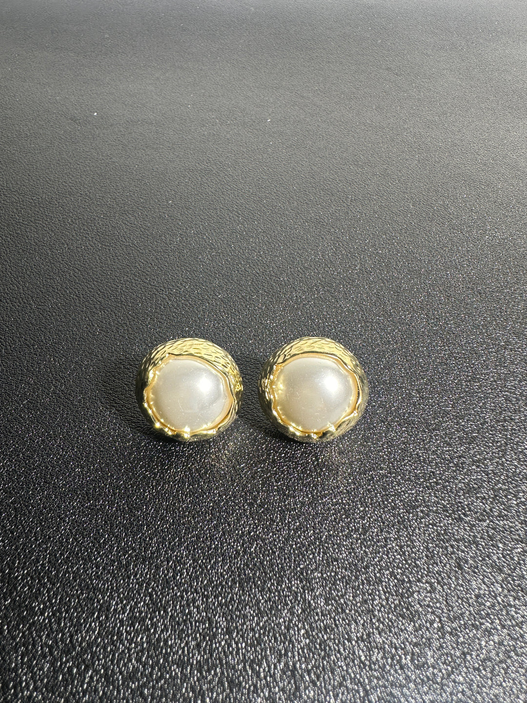 Vintage Earing E47