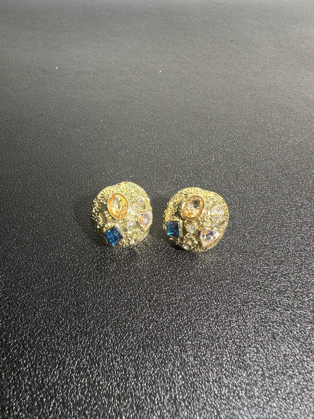 Vintage Earing E51