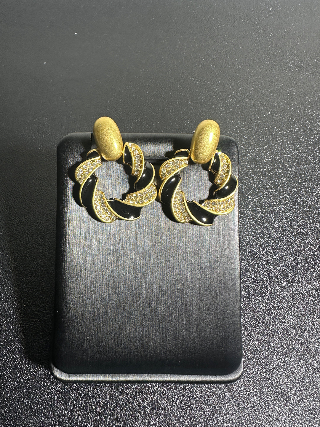 Vintage Earing E92