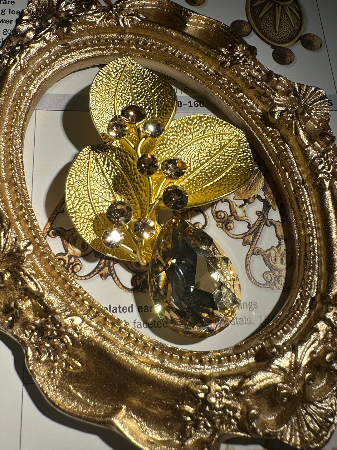 Vintage Brooch VBH32